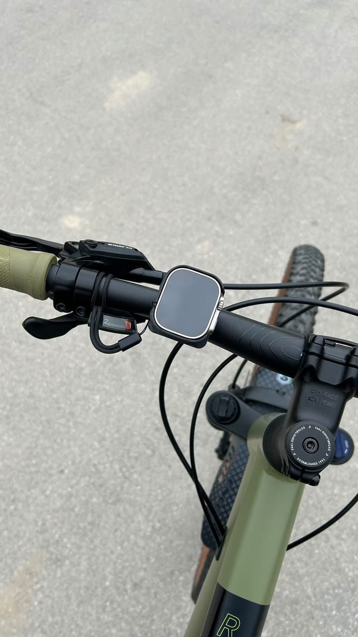 Turn your Apple Watch into a bike computer with The BIKLING Apple Watch Bike Mount 